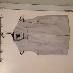 Crisp zip up vest